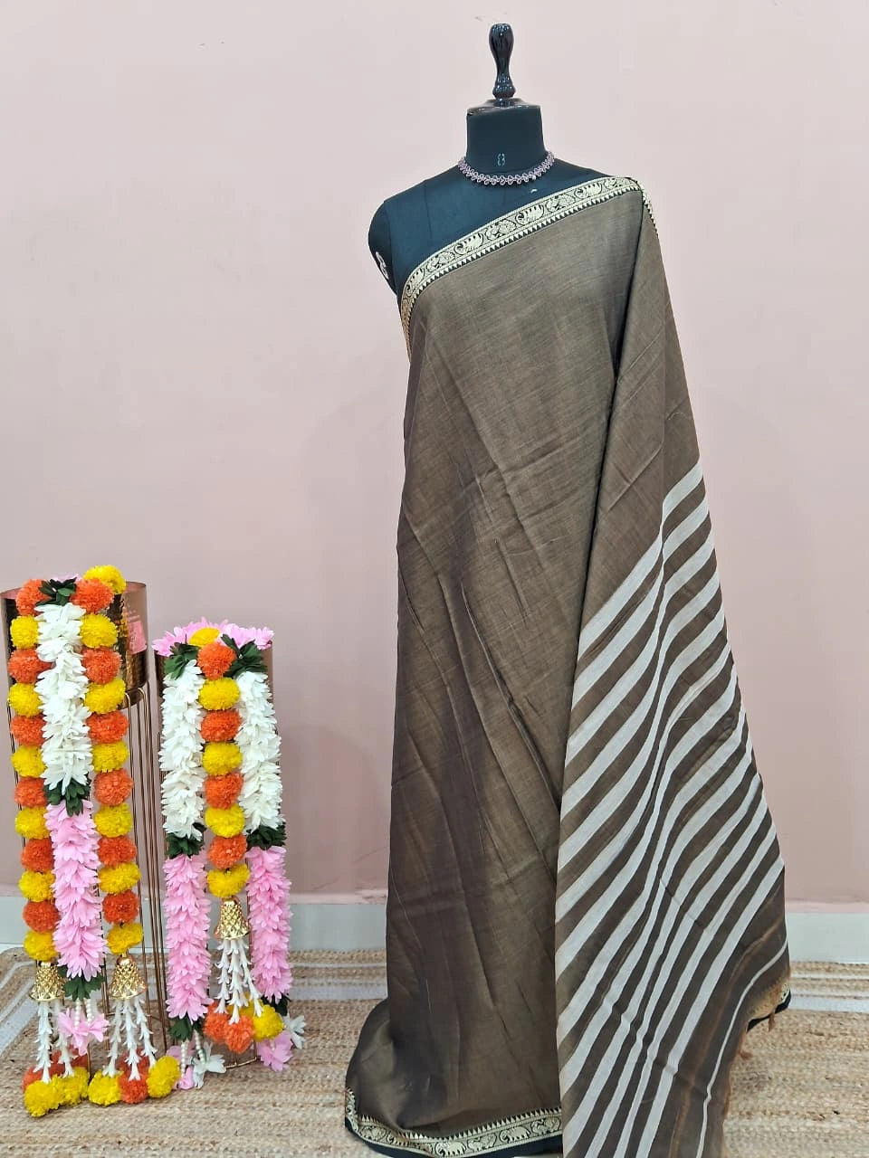 Dark Walnut Brown Plain Narayanpet Cotton Saree