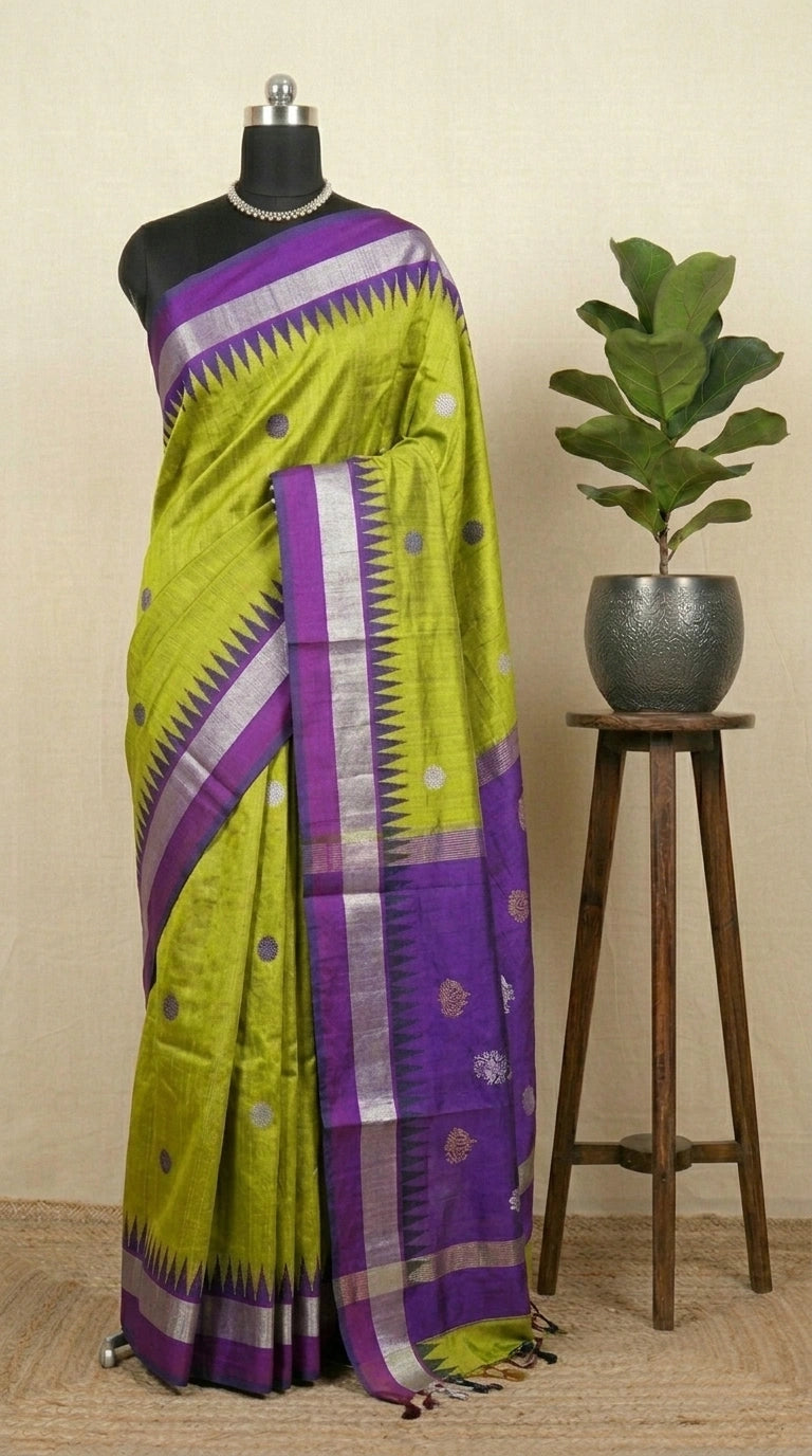 Bright green Khadhi Pure Pattu Saree