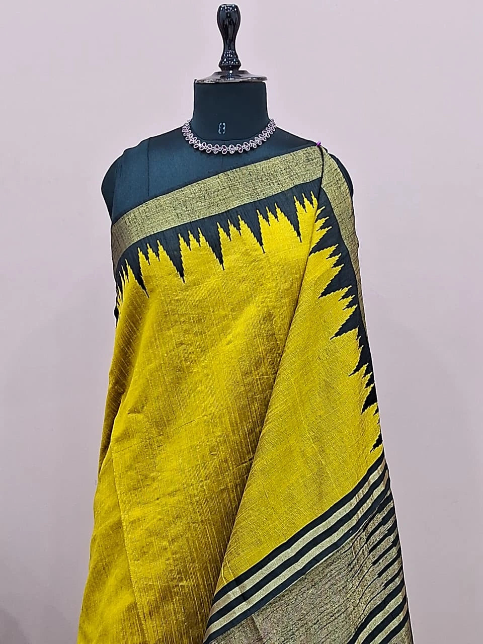 Yellow Plain Khadhi Pure Pattu Saree 1