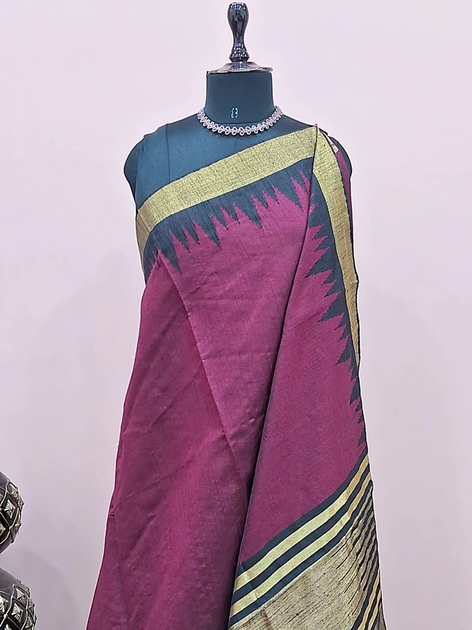 Dark Maroon Plain Khadhi Pure Pattu Saree 1