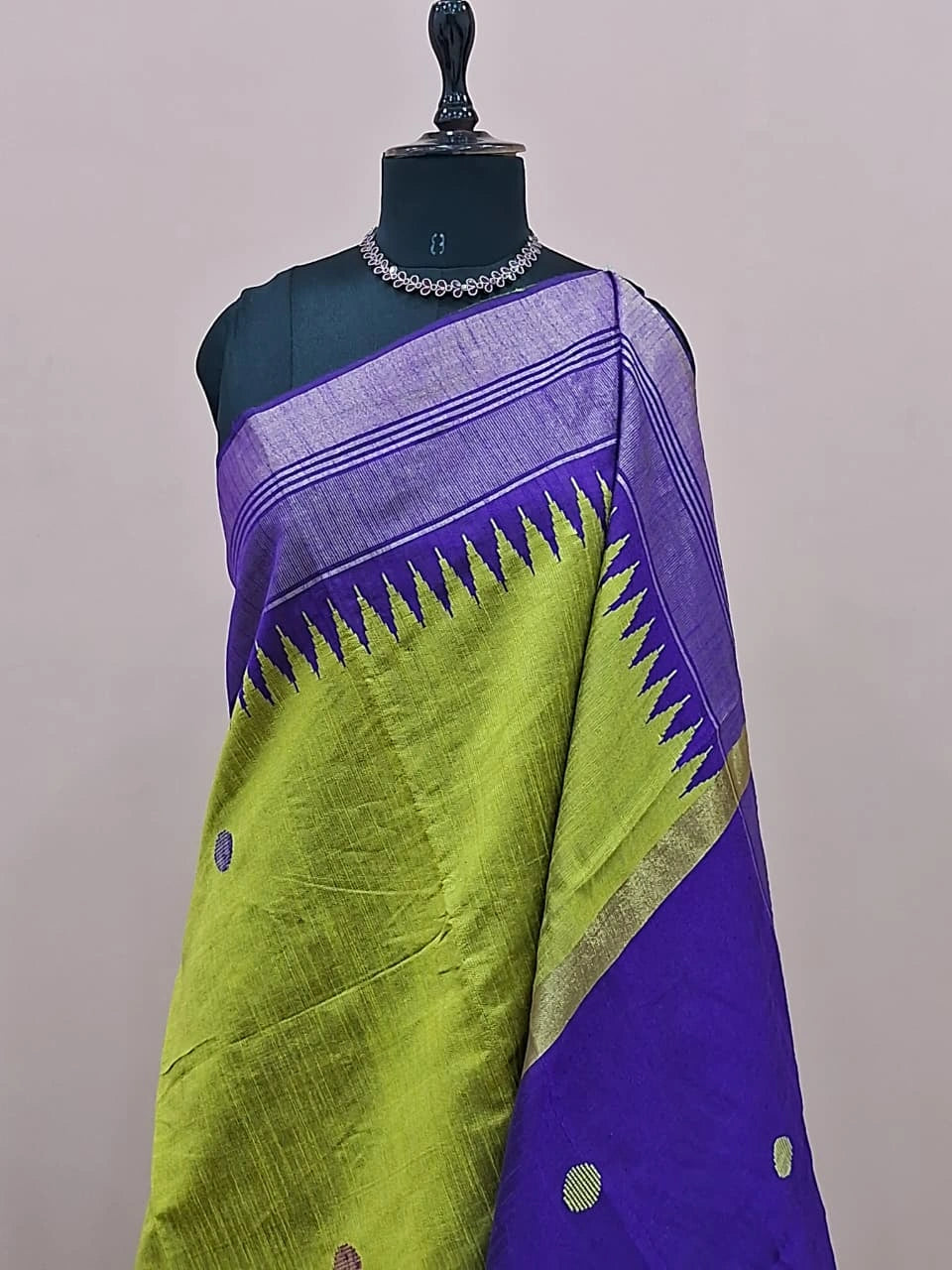 Bright Green Khadhi Pure Pattu Saree 1