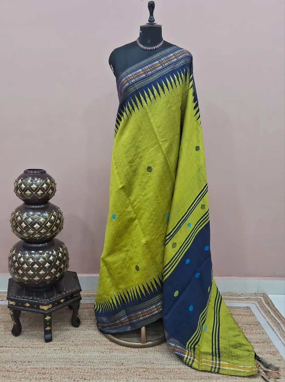 Lemon Green Khadhi Pure Pattu Saree