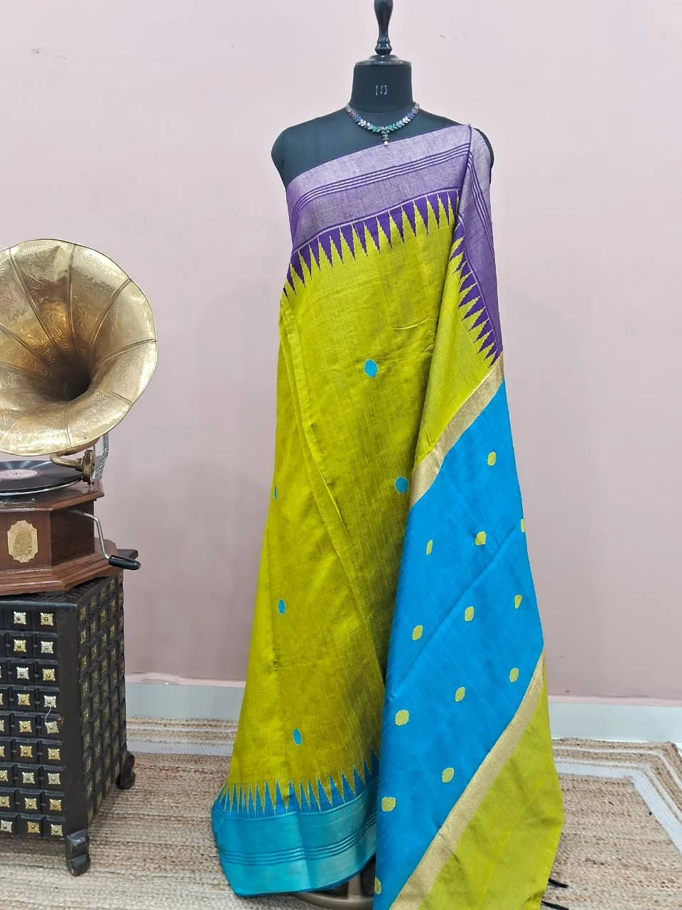 Leaf Green Khadhi Pure Pattu Saree