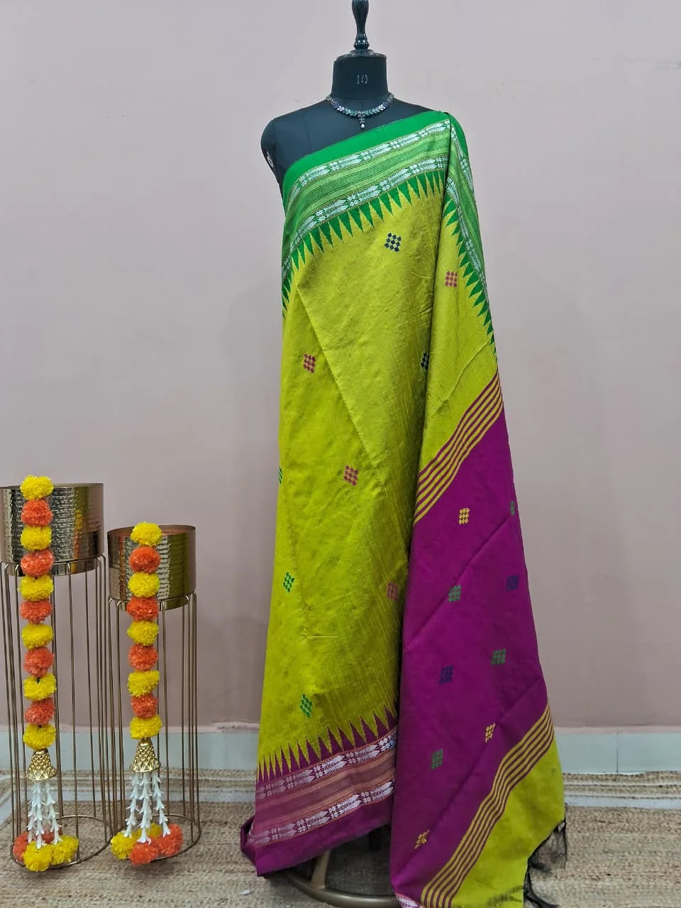 Lemon Green Khadhi Pure Pattu Saree