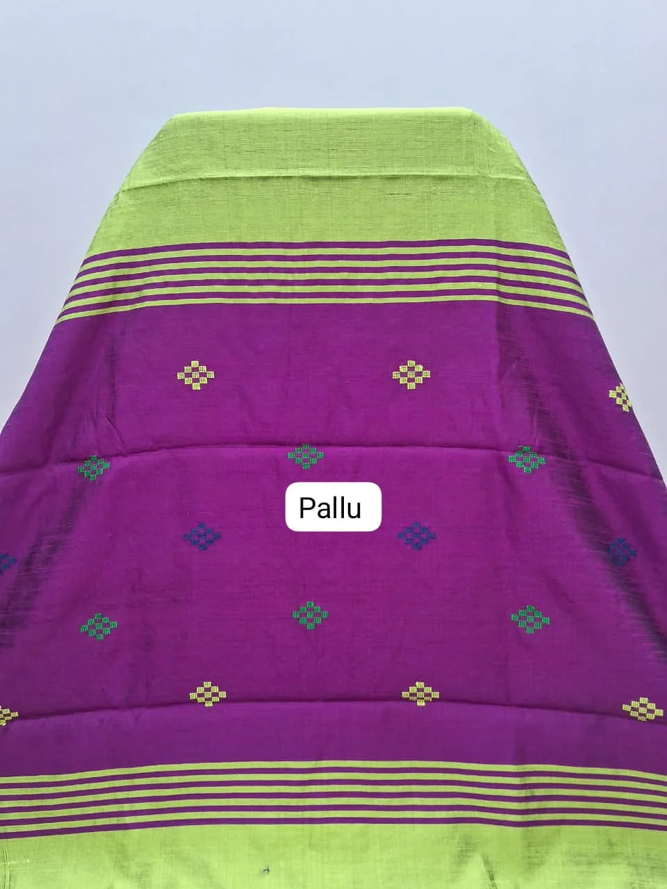Lemon Green Khadhi Pure Pattu Saree Pallu