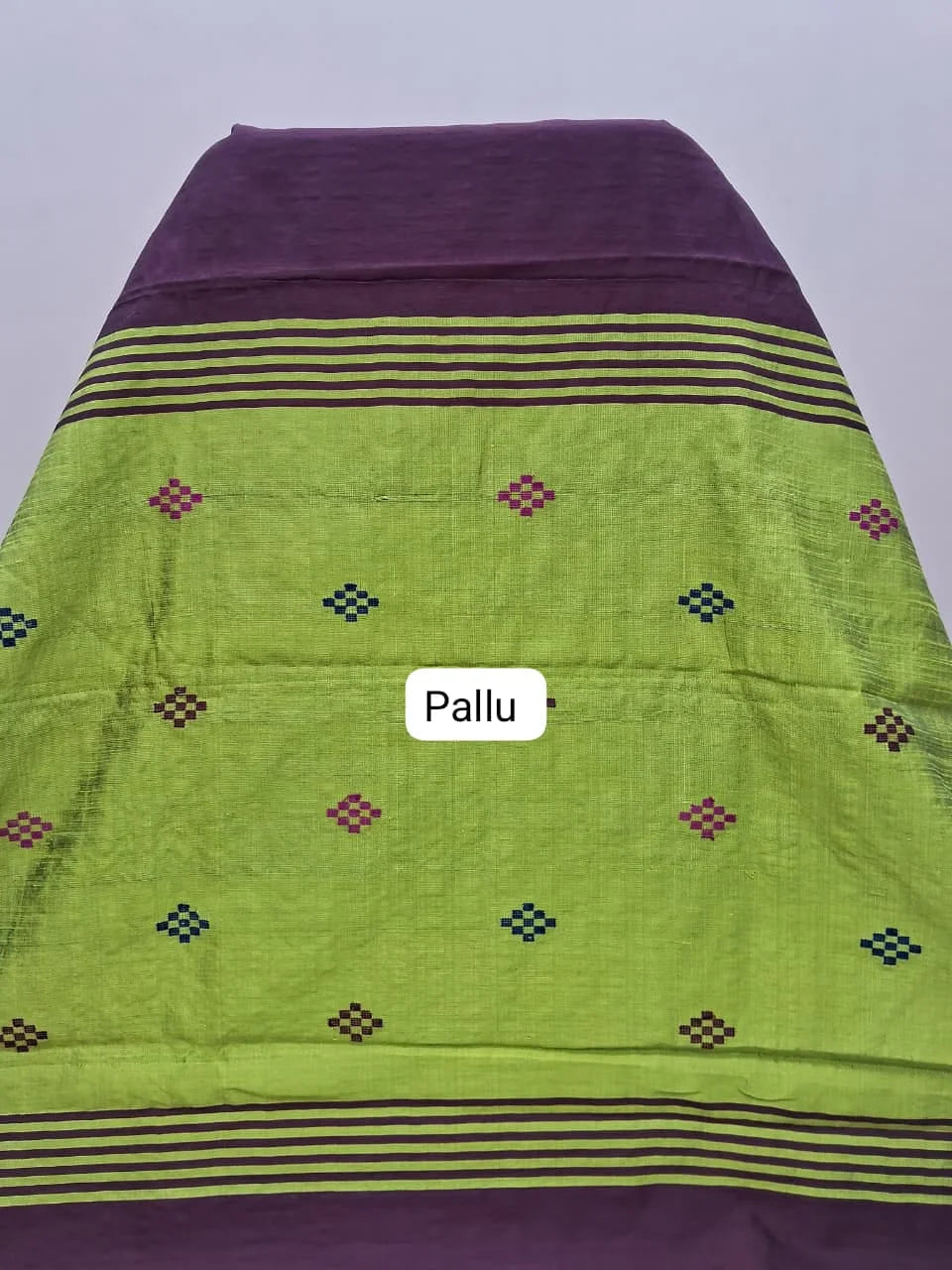 Dark Chocolate Brown Khadhi Pure Pattu Saree Pallu