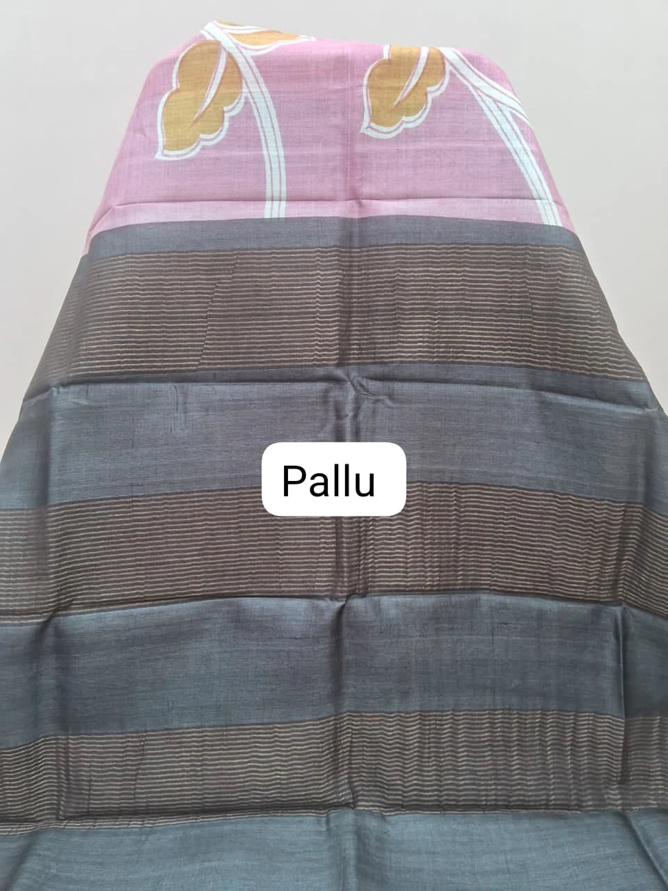 Peach Pure Tussar Saree pallu