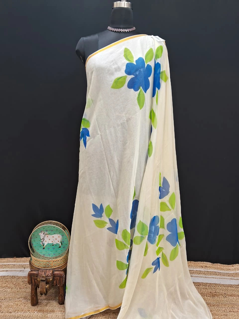 Elegant Cream Chiffon Saree