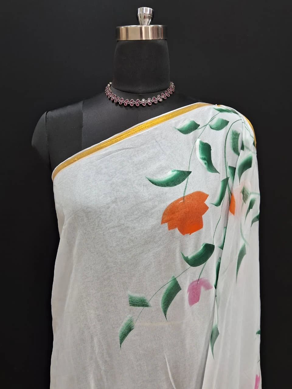 Traditional White Chiffon Saree 1