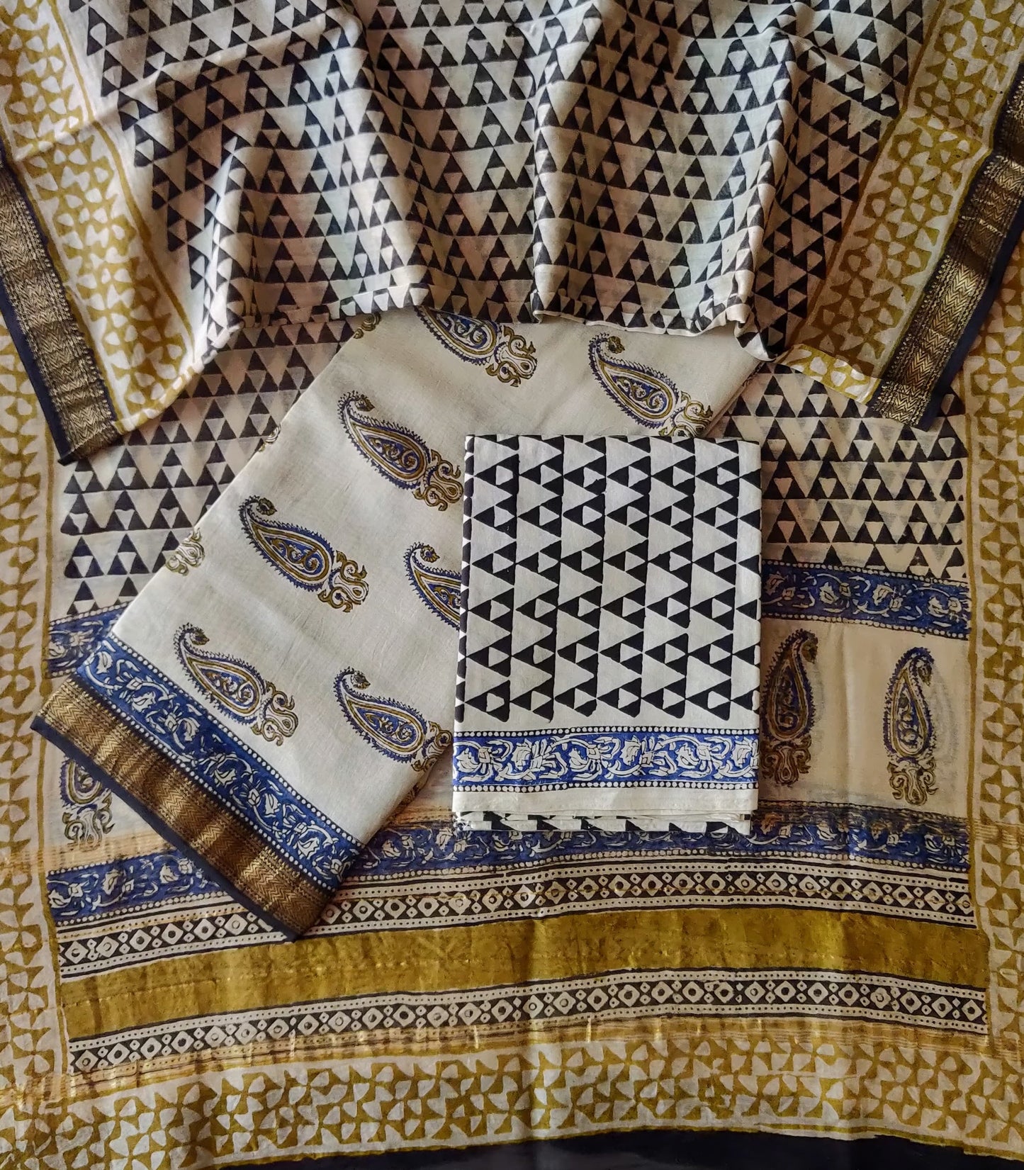 Cream with Blue paisley printed maheshwari top