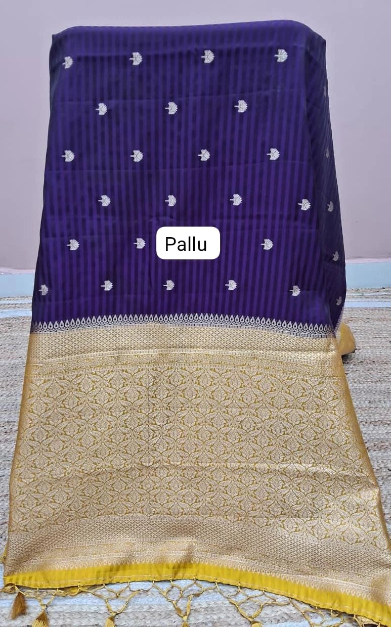 Purple Raw Silk Saree pallu