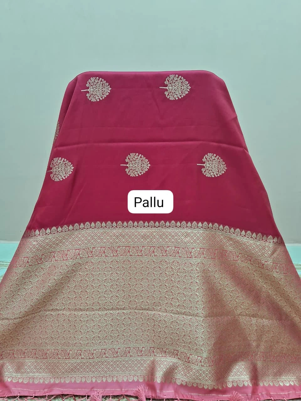 Rani Pink Raw Silk Saree pallu