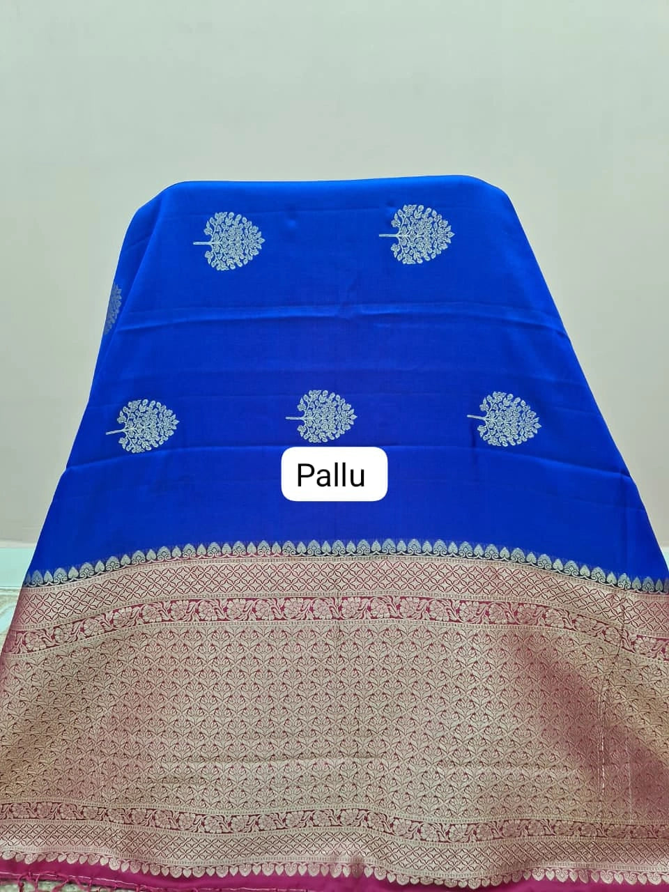 Royal Blue Raw Silk Saree pallu