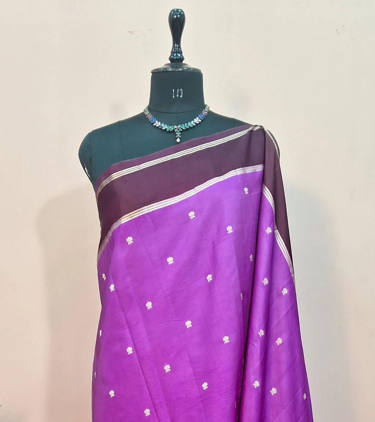 Purple Raw Silk Saree pallu