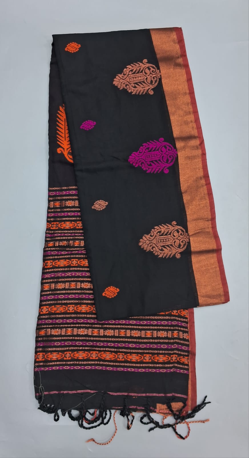 Black Khadhi Silk Saree