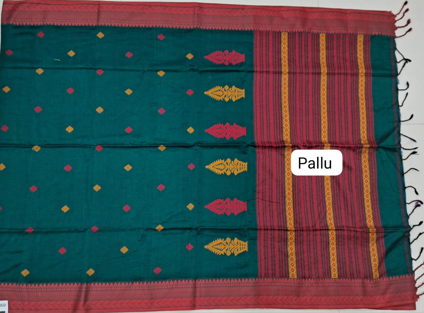 Bottle Green Khadhi Silk Saree Pallu