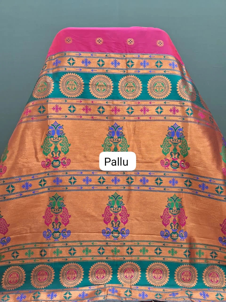 Rani Pink Soft Silk Saree  Pallu