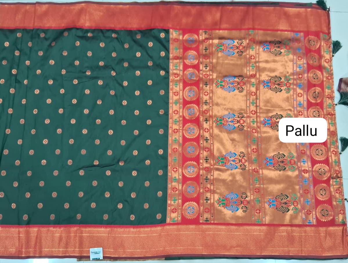 Bottle Green Soft Silk Saree Pallu