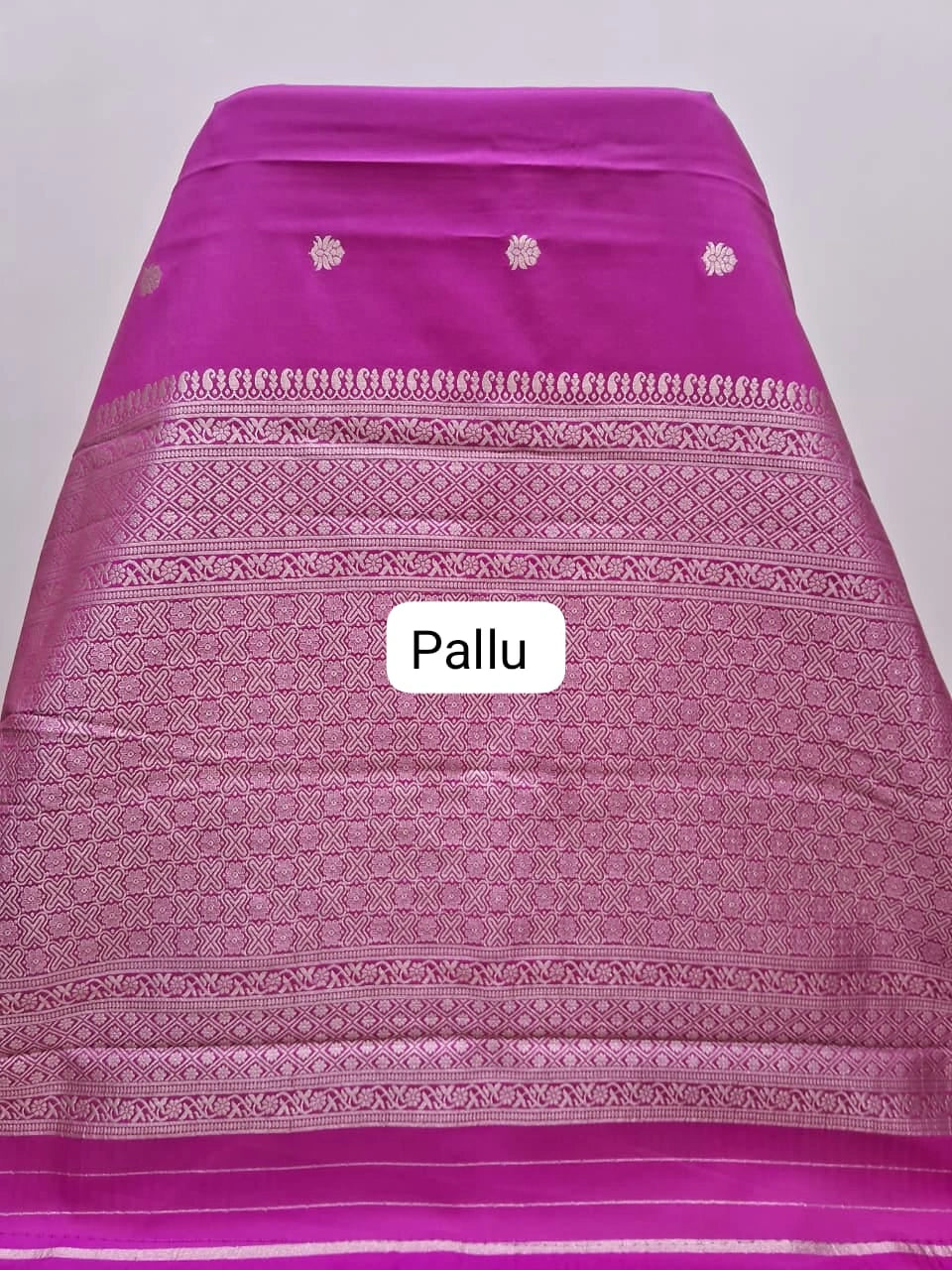 Pure Rani pink soft silk saree pallu