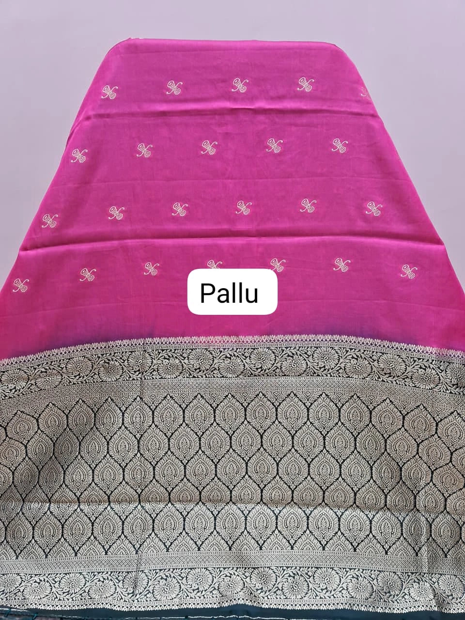 Dark pink soft silk saree pallu
