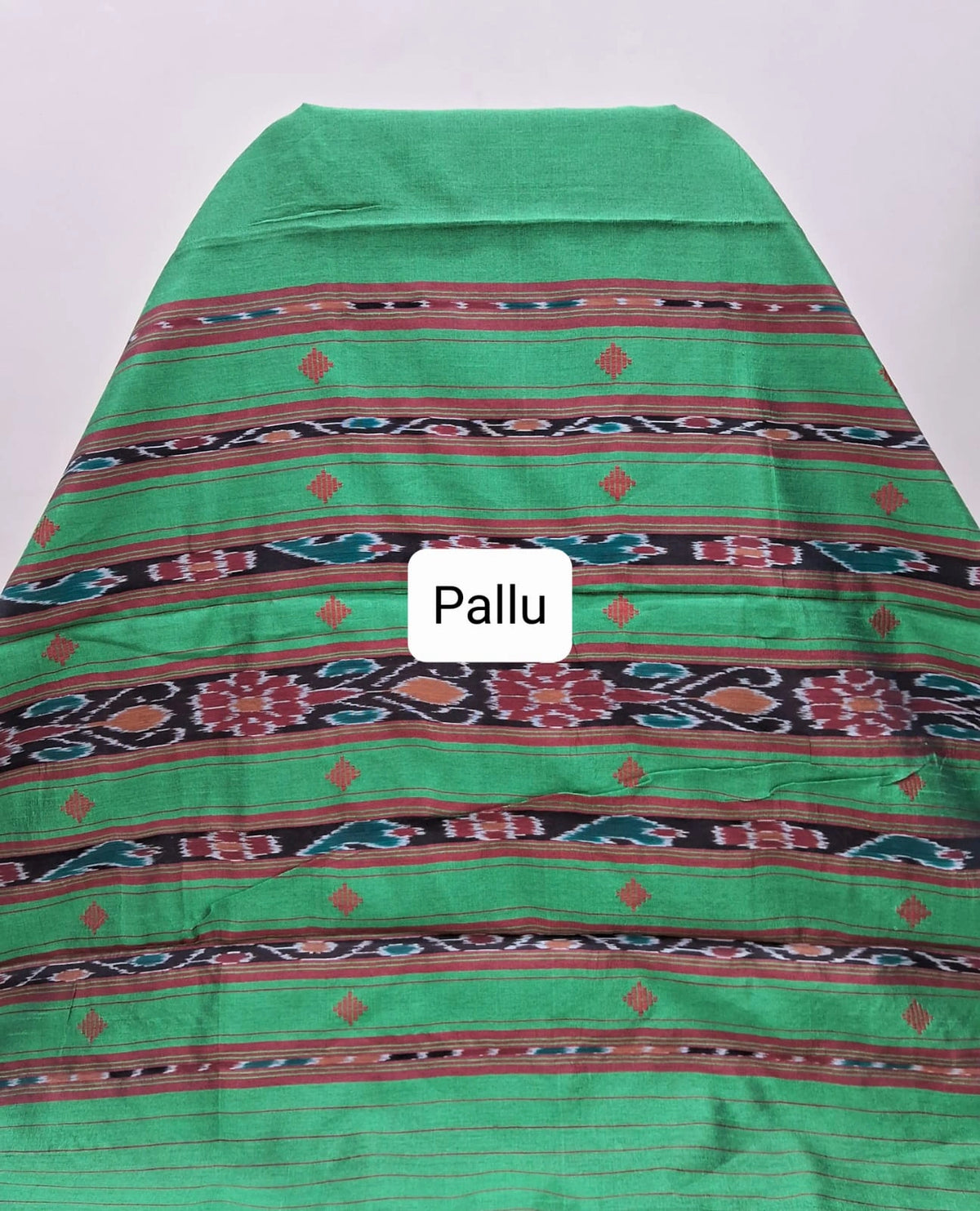 Green Khadi semi pattu saree Pallu