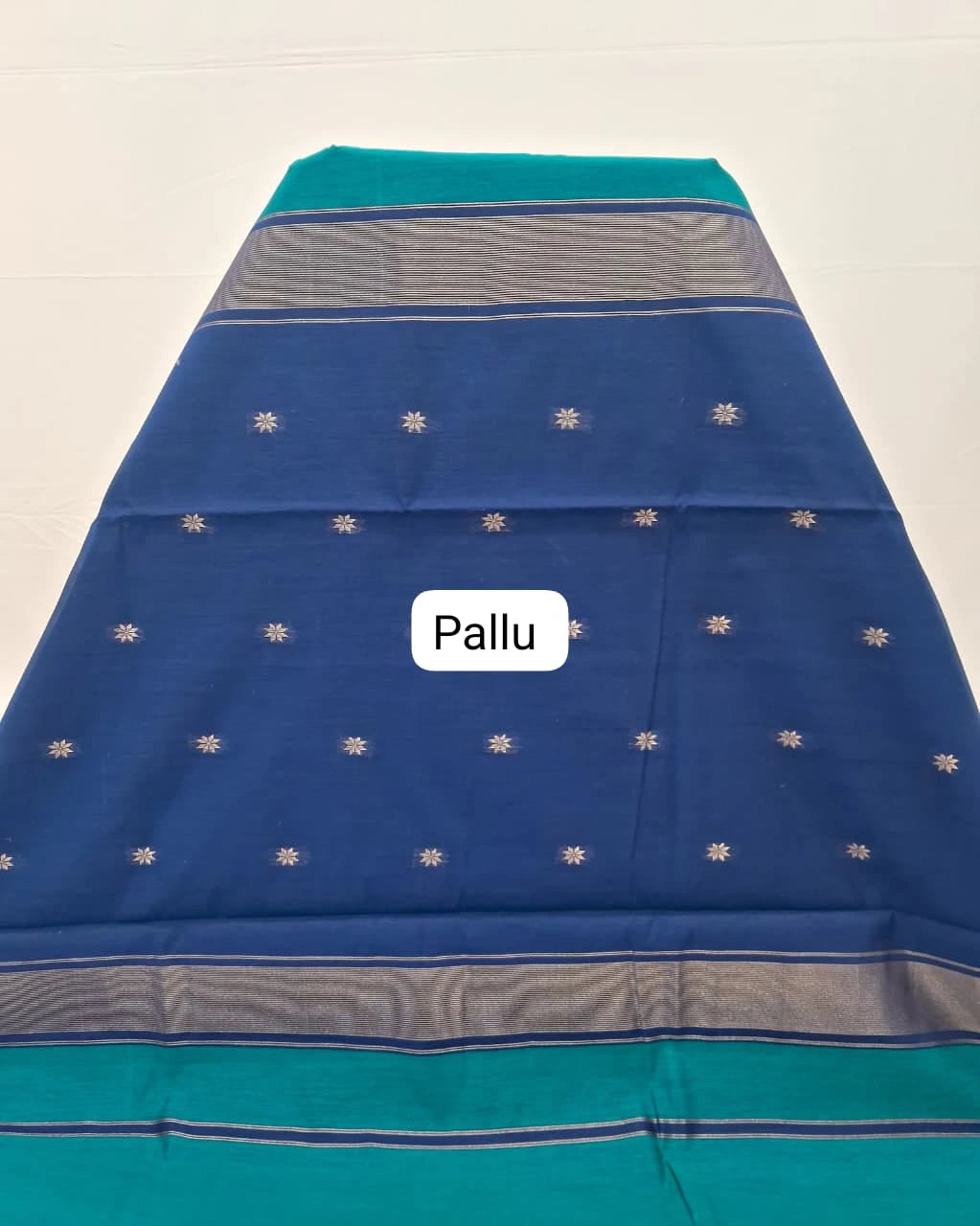 Rama Green Semi Maheshwari Silk Cotton Saree pallu