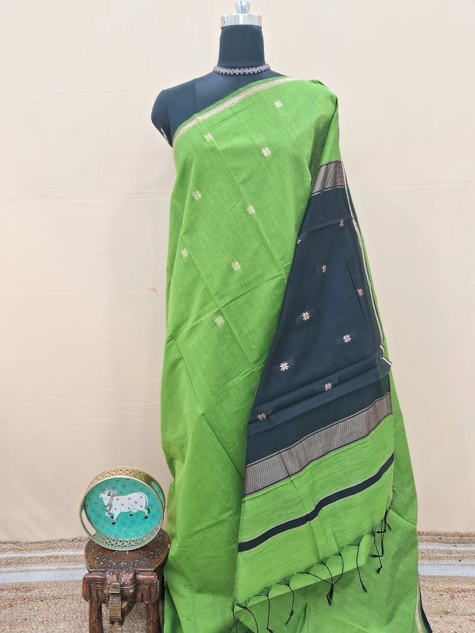 Grass Green Semi Maheshwari Silk Cotton Saree 
