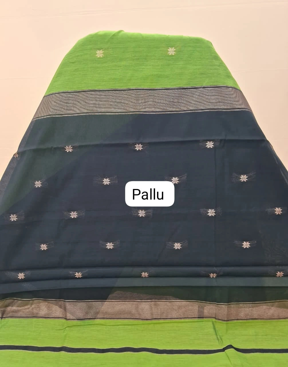 Grass Green Semi Maheshwari Silk Cotton Saree pallu