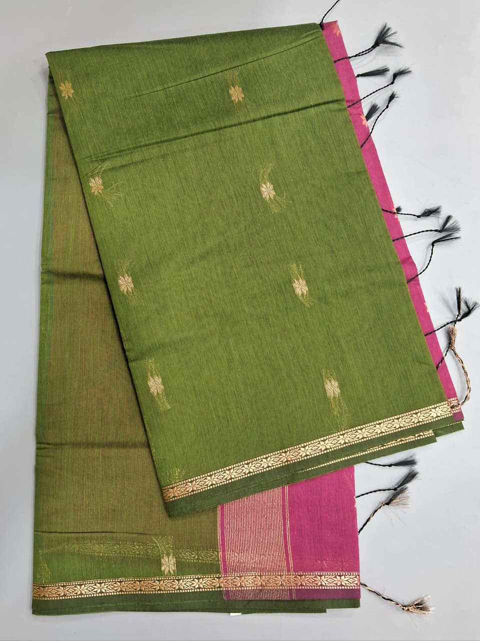 Traditional Mehandi Green Semi Maheshwari Silk Cotton Saree