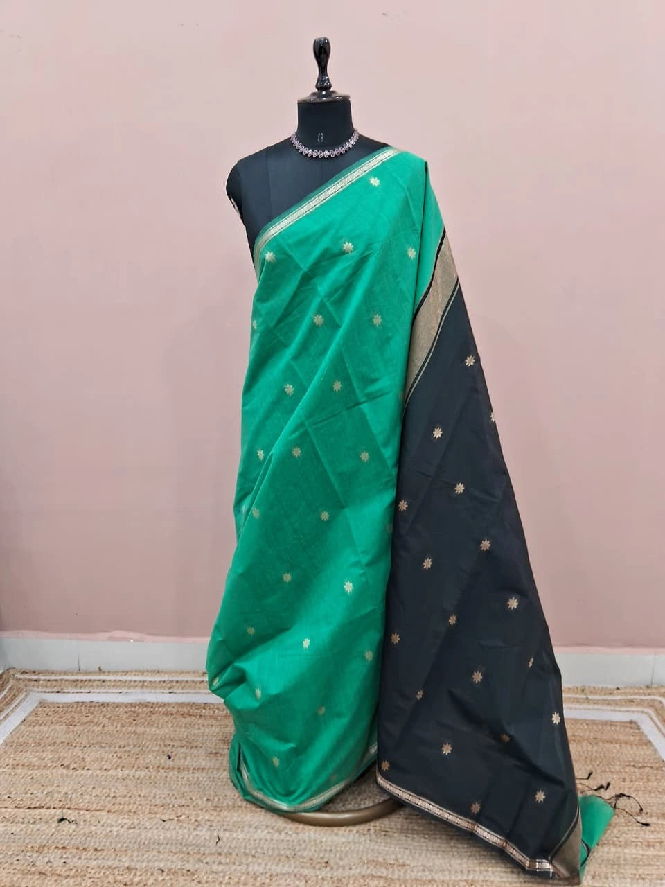 Bright Green Semi Maheshwari Silk Cotton Saree 