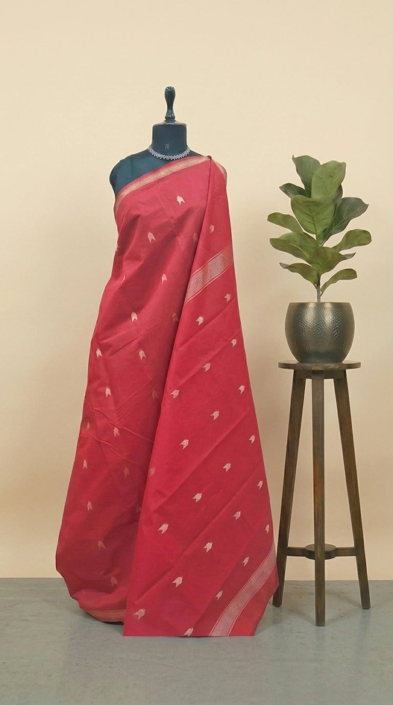 Tomato Red Maheshwari Silk Cotton Saree