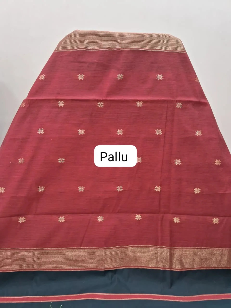 Black Semi Maheshwari Silk Cotton Saree  pallu