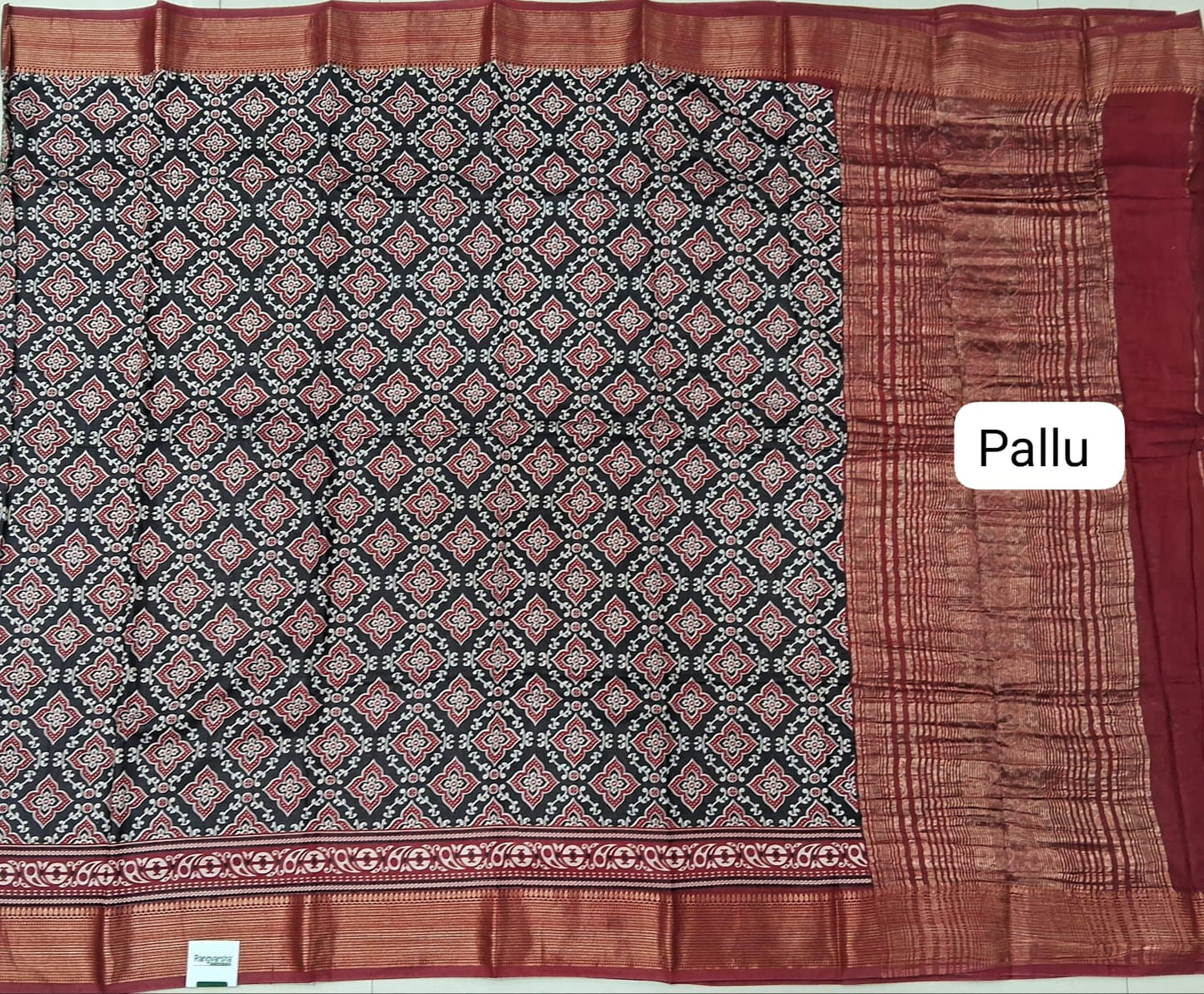 Black Moonga Silk Saree Pallu