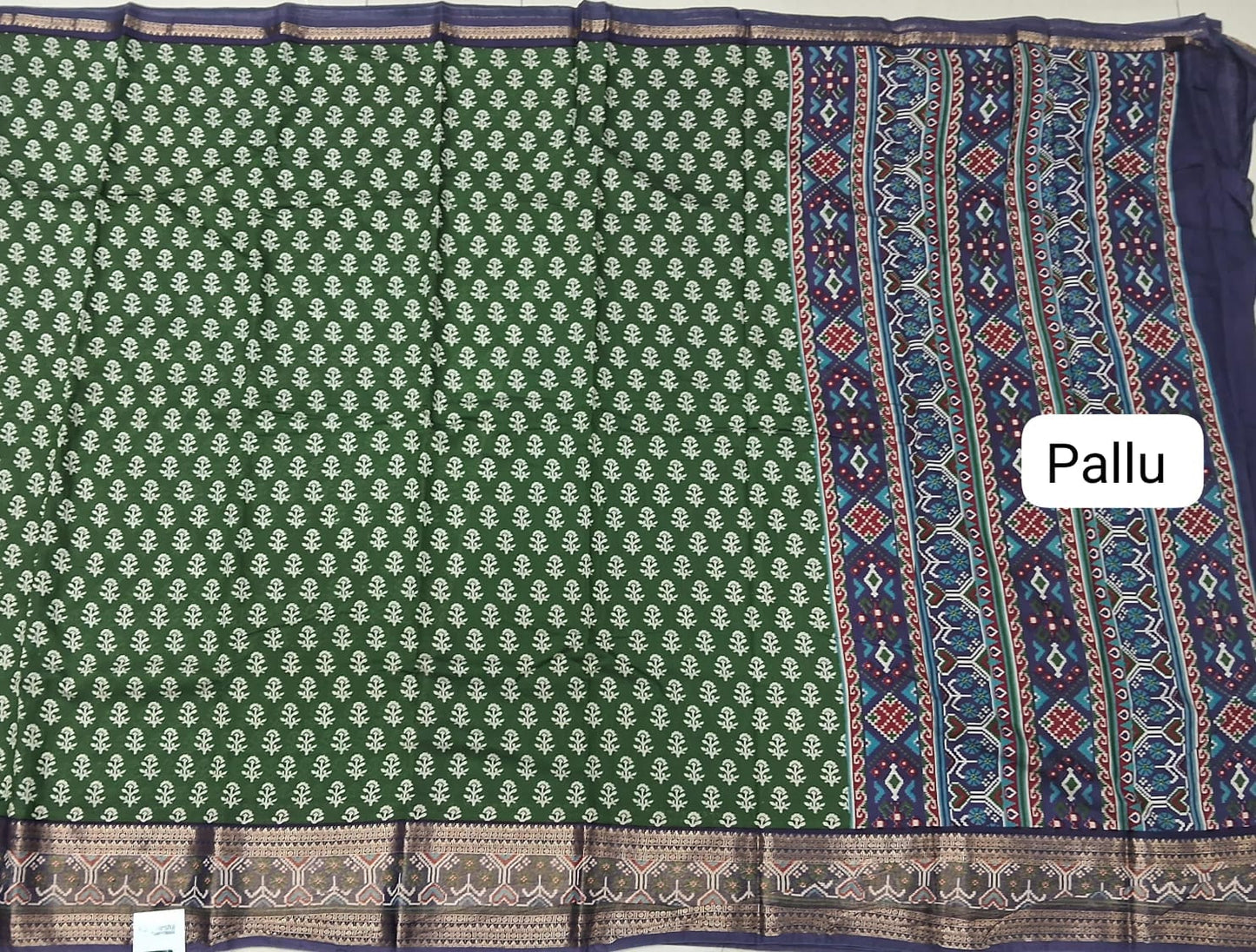 Green Moonga Silk Saree Pallu