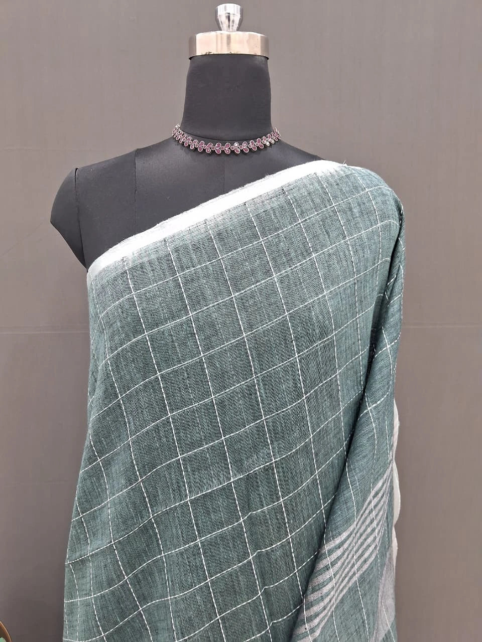Dark Green Pure Linen Saree 1