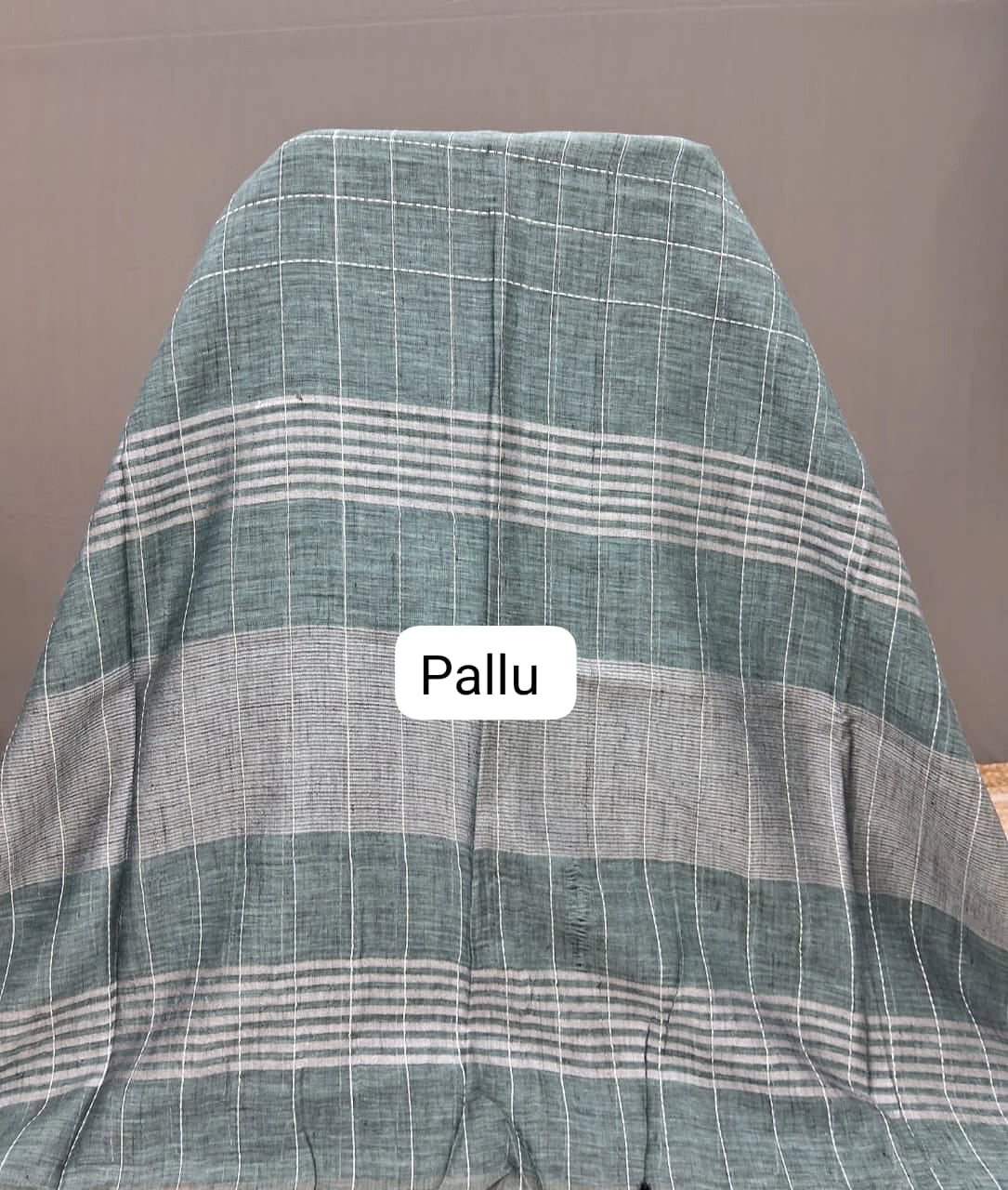 Dark Green Pure Linen Saree pallu