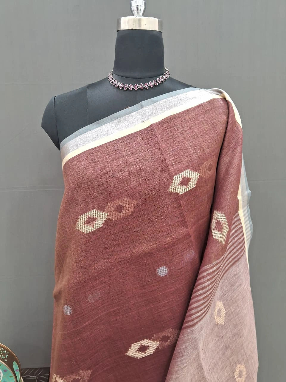Coffee Brown Pure Linen Saree 1