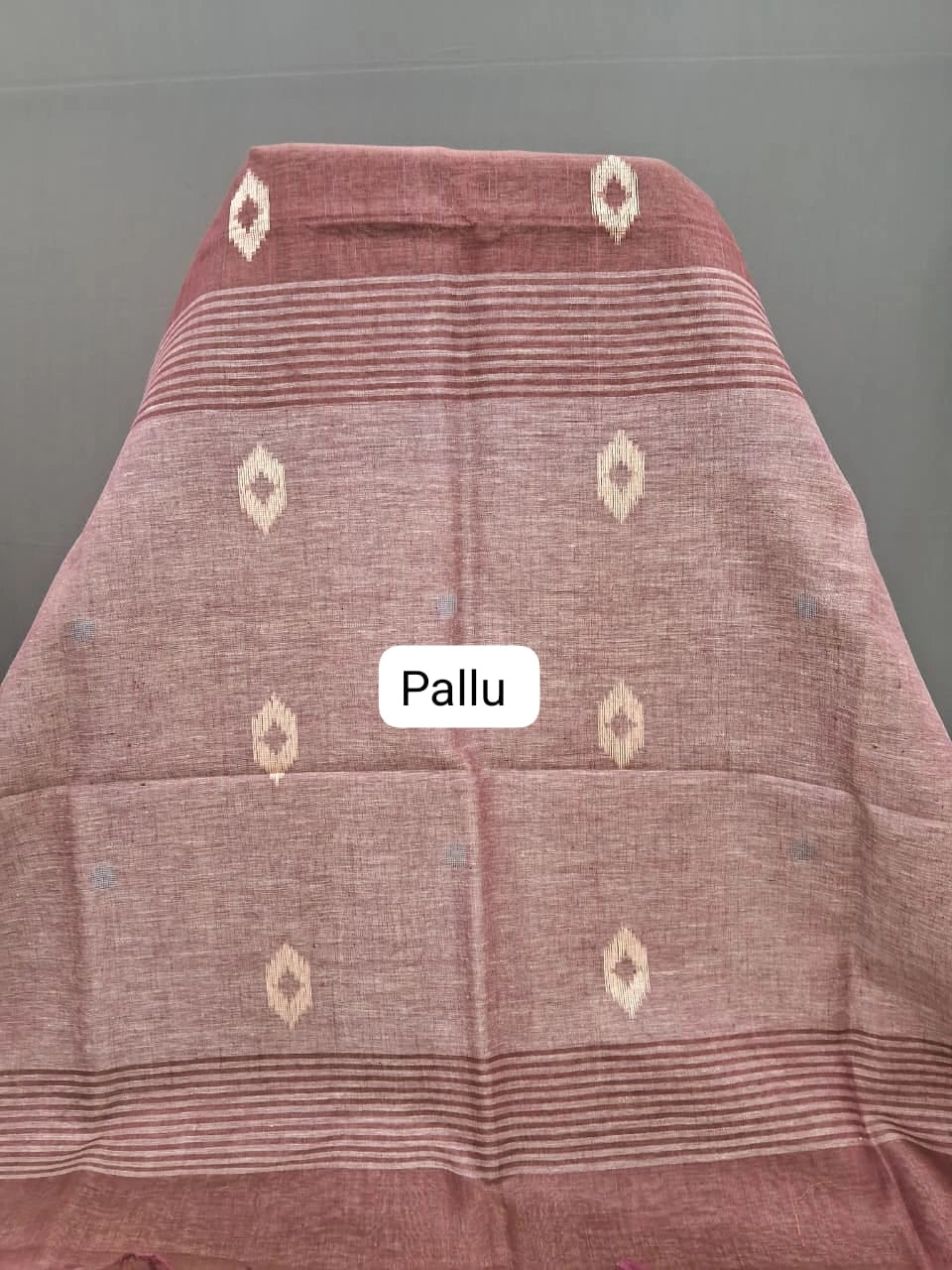 Coffee Brown Pure Linen Saree pallu