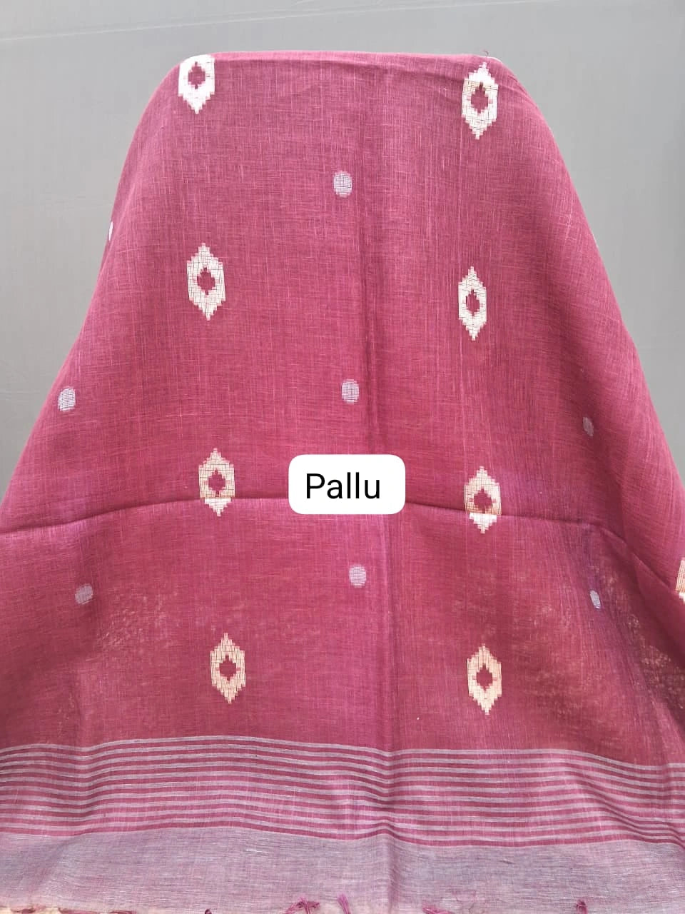 Snuff Pure Linen Saree pallu