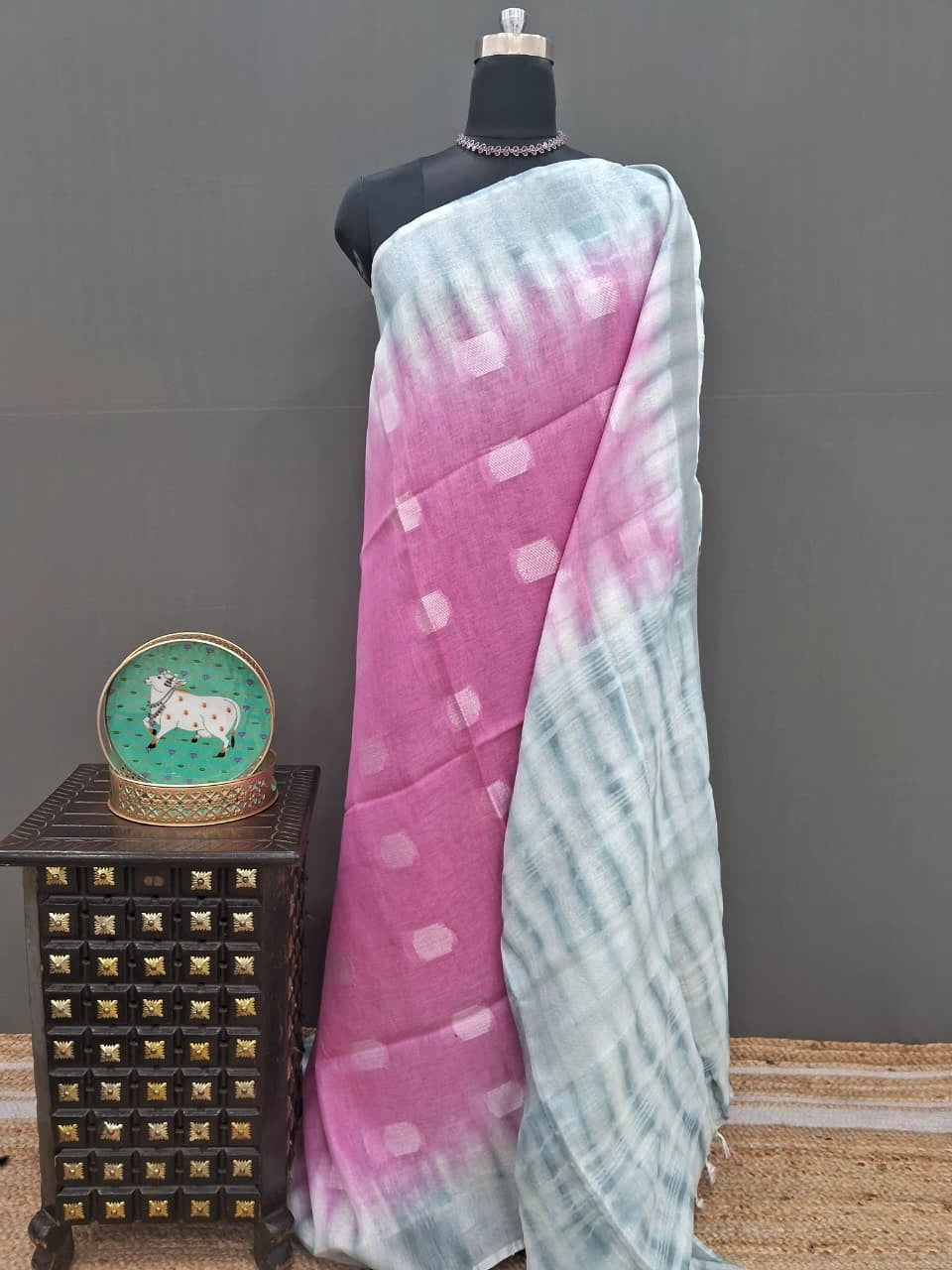 Pink Pure Linen Saree 