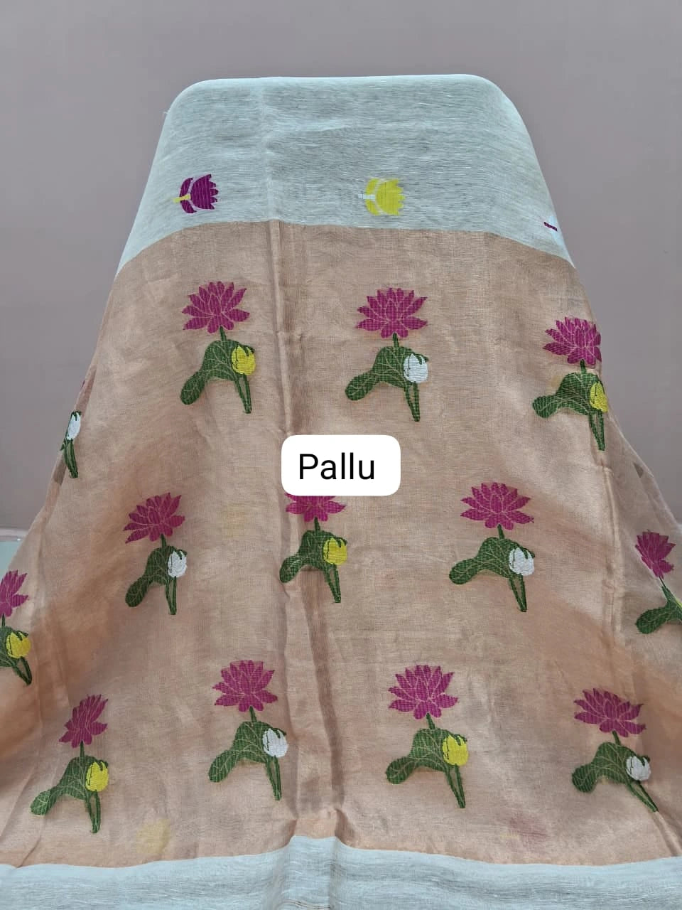 Off-White Pure Silk Linen Saree pallu