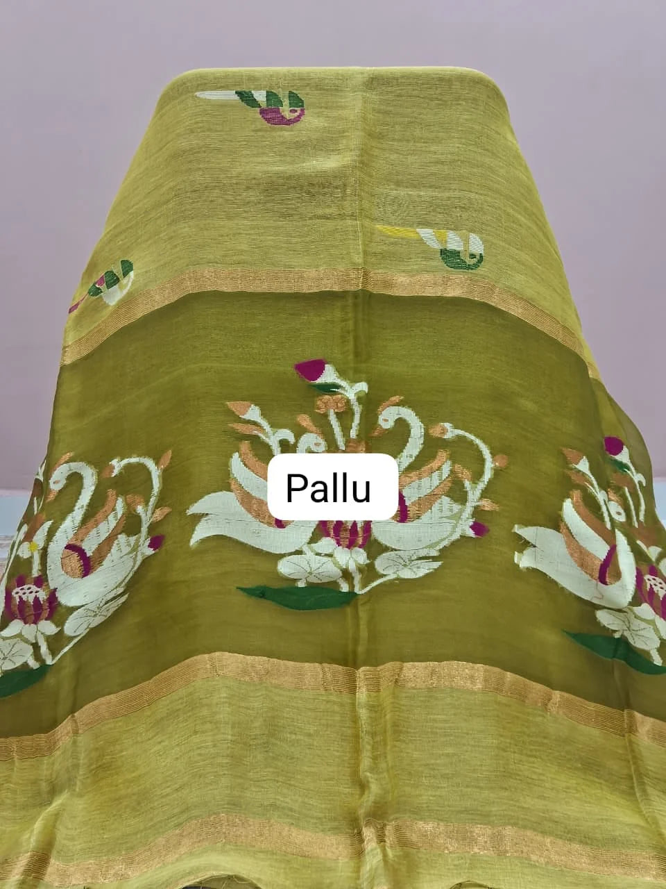 Green Pure Silk Linen Saree pallu