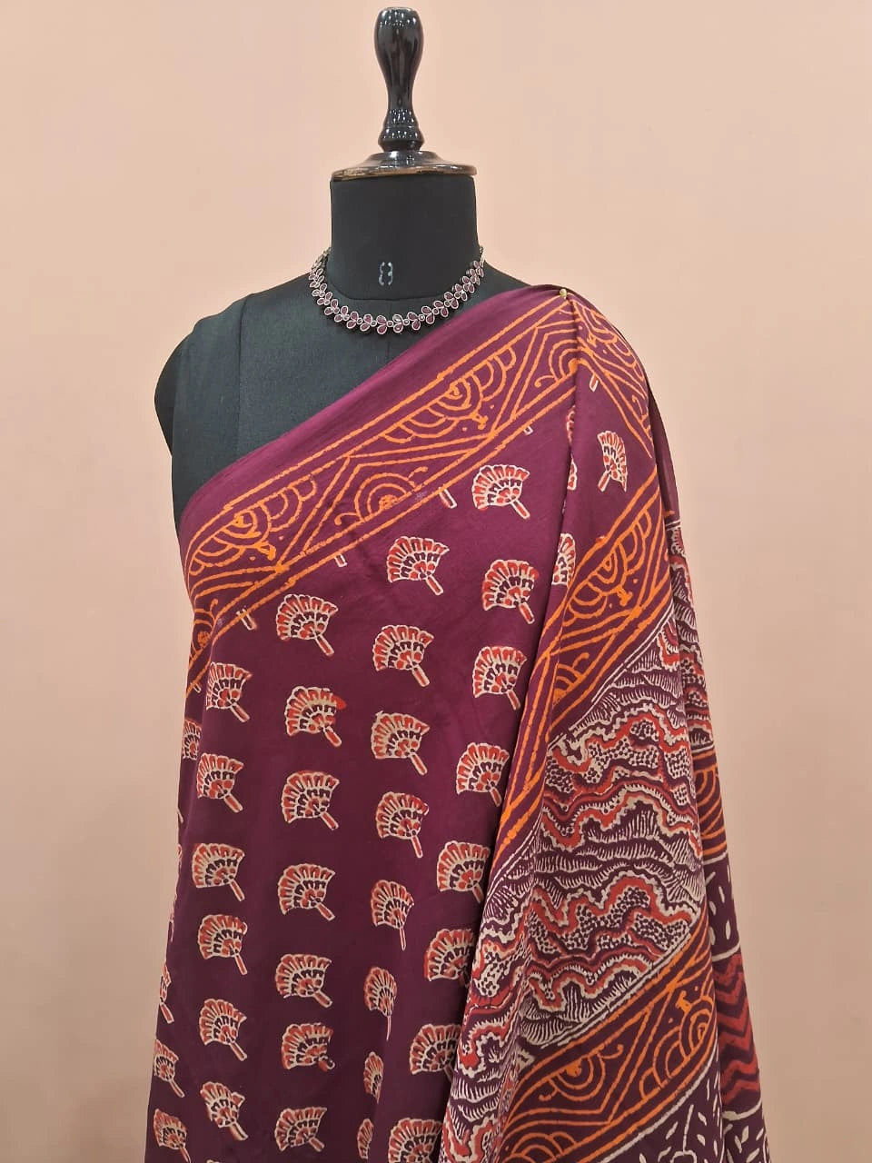 Elegant Maroon soft cotton saree 1