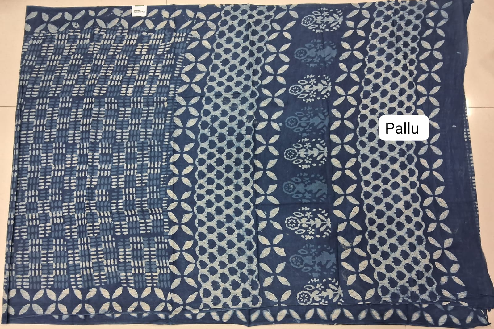 Elegant Indigo Soft Cotton Saree pallu