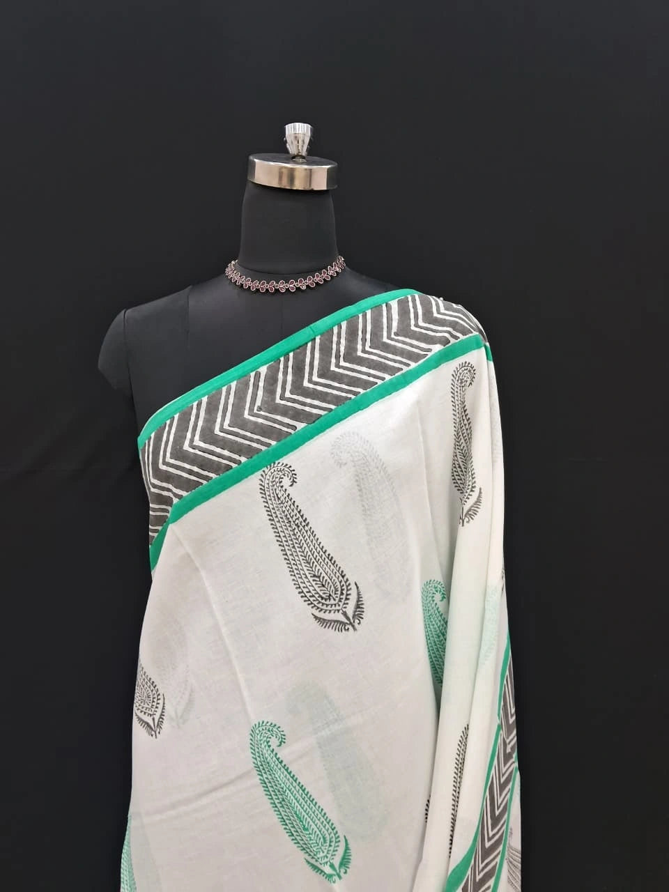 Minimal White Soft Cotton Saree 1