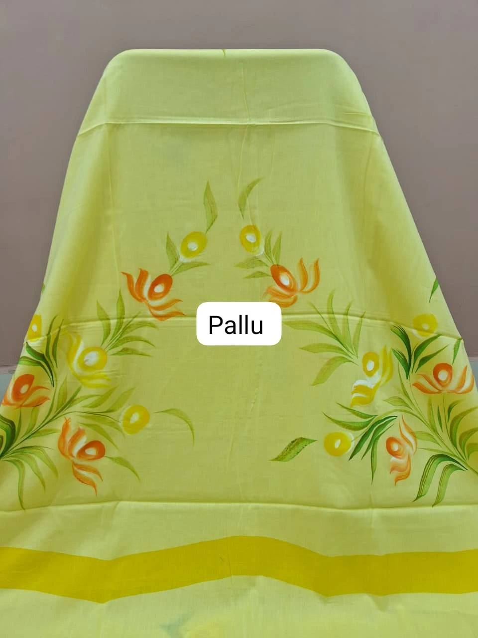 Light yellow soft cotton saree Pallu