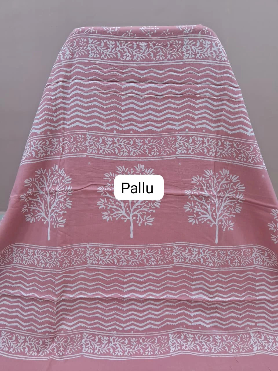 Taupe brown soft cotton saree pallu