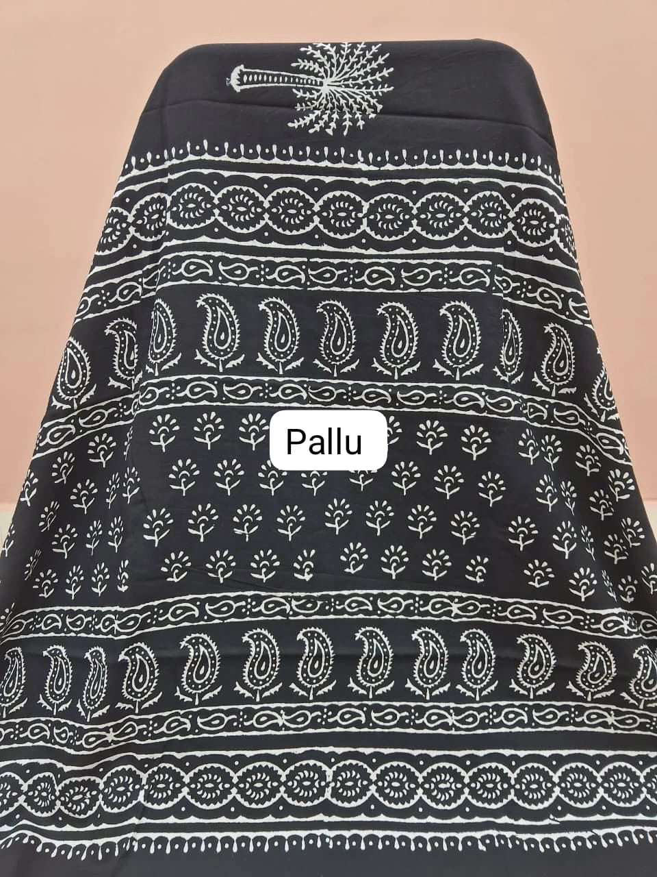 Black soft cotton saree pallu