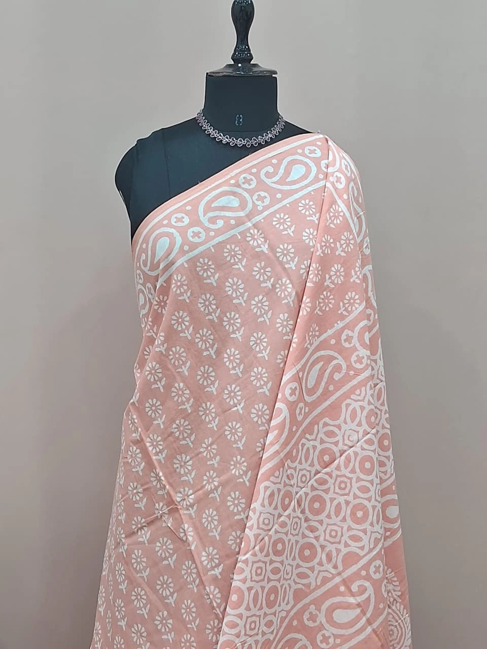 A graceful peach soft cotton saree 1