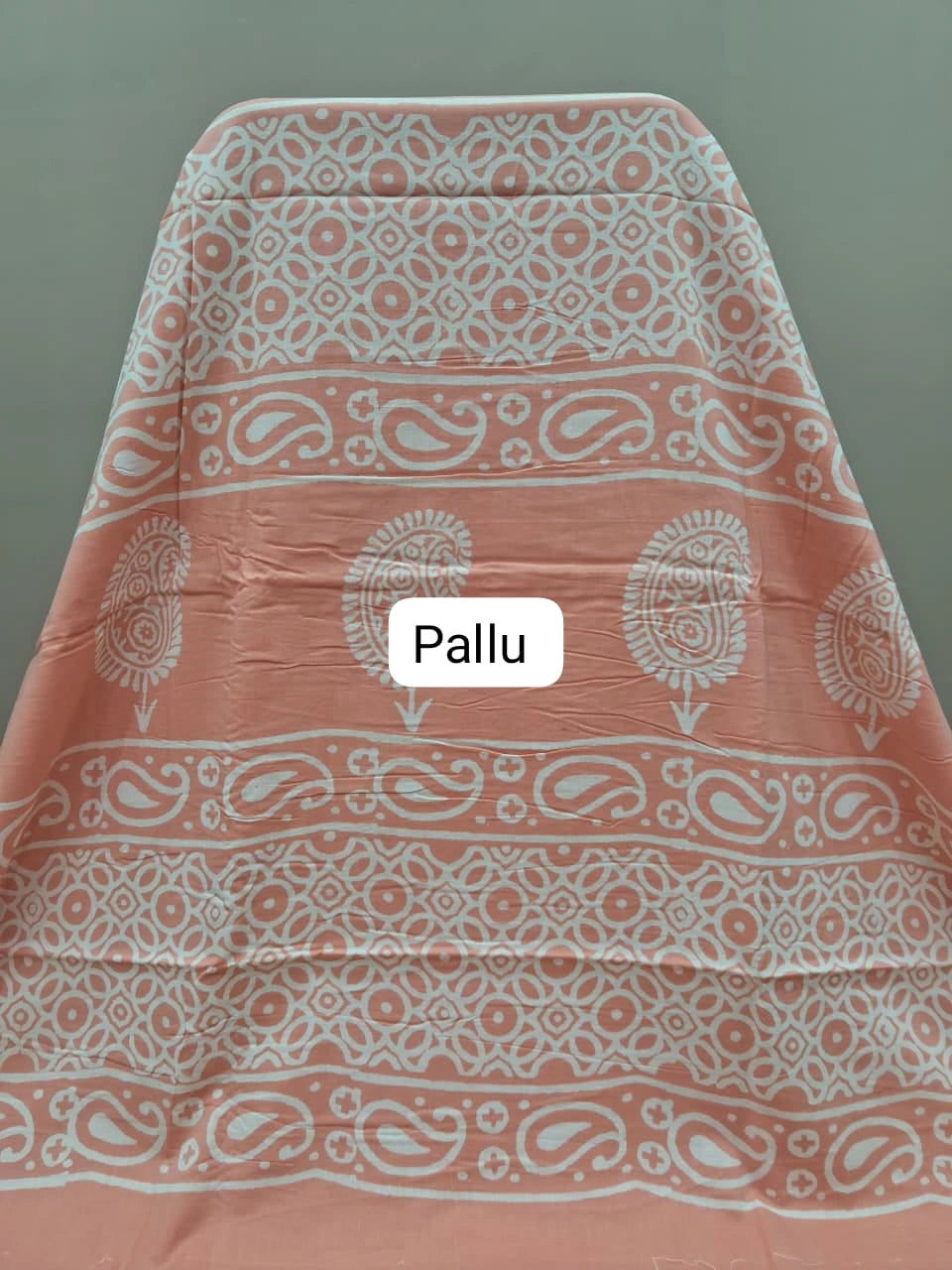 A graceful peach soft cotton saree Pallu